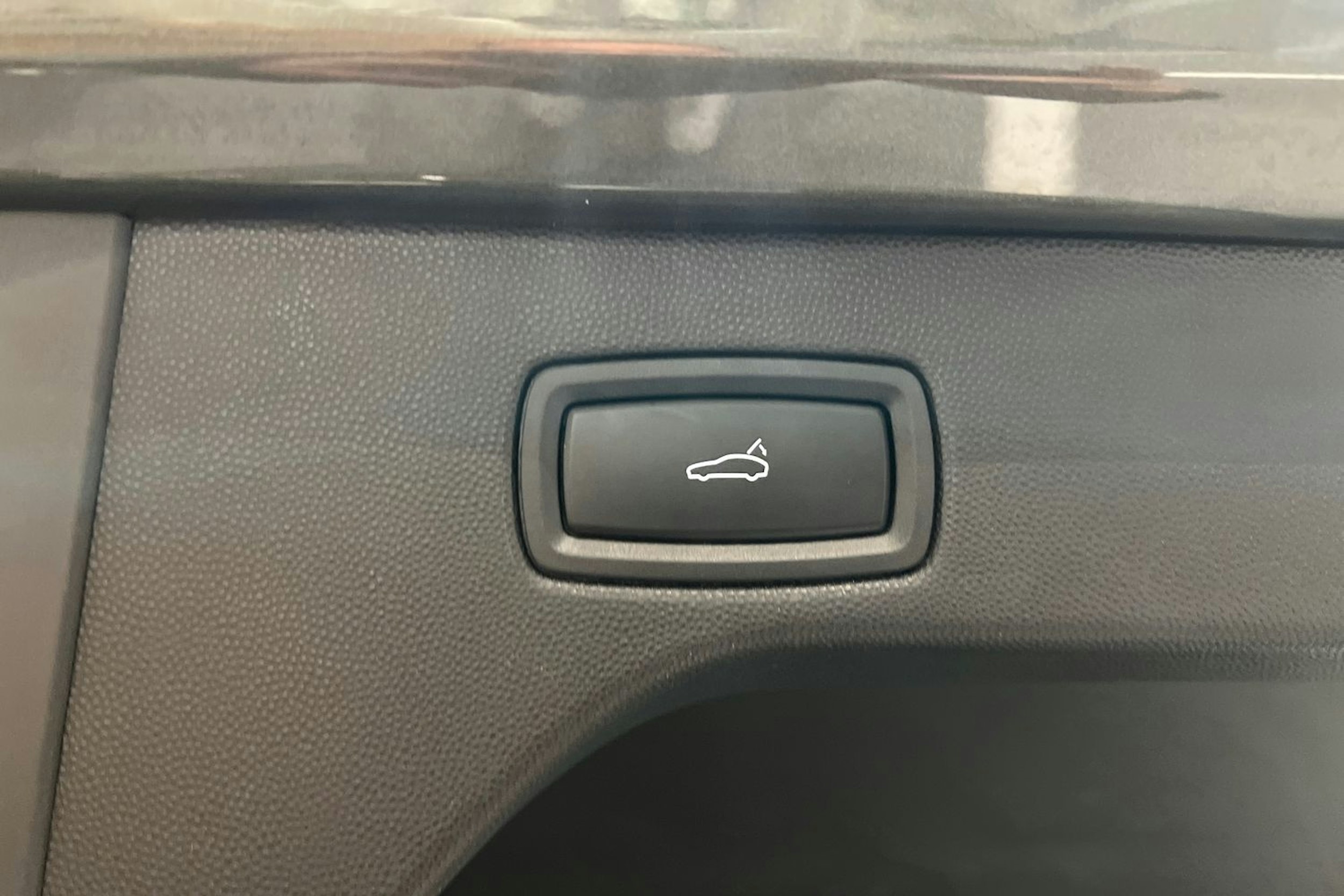 vihreä Porsche Macan 2025 kuva 14.