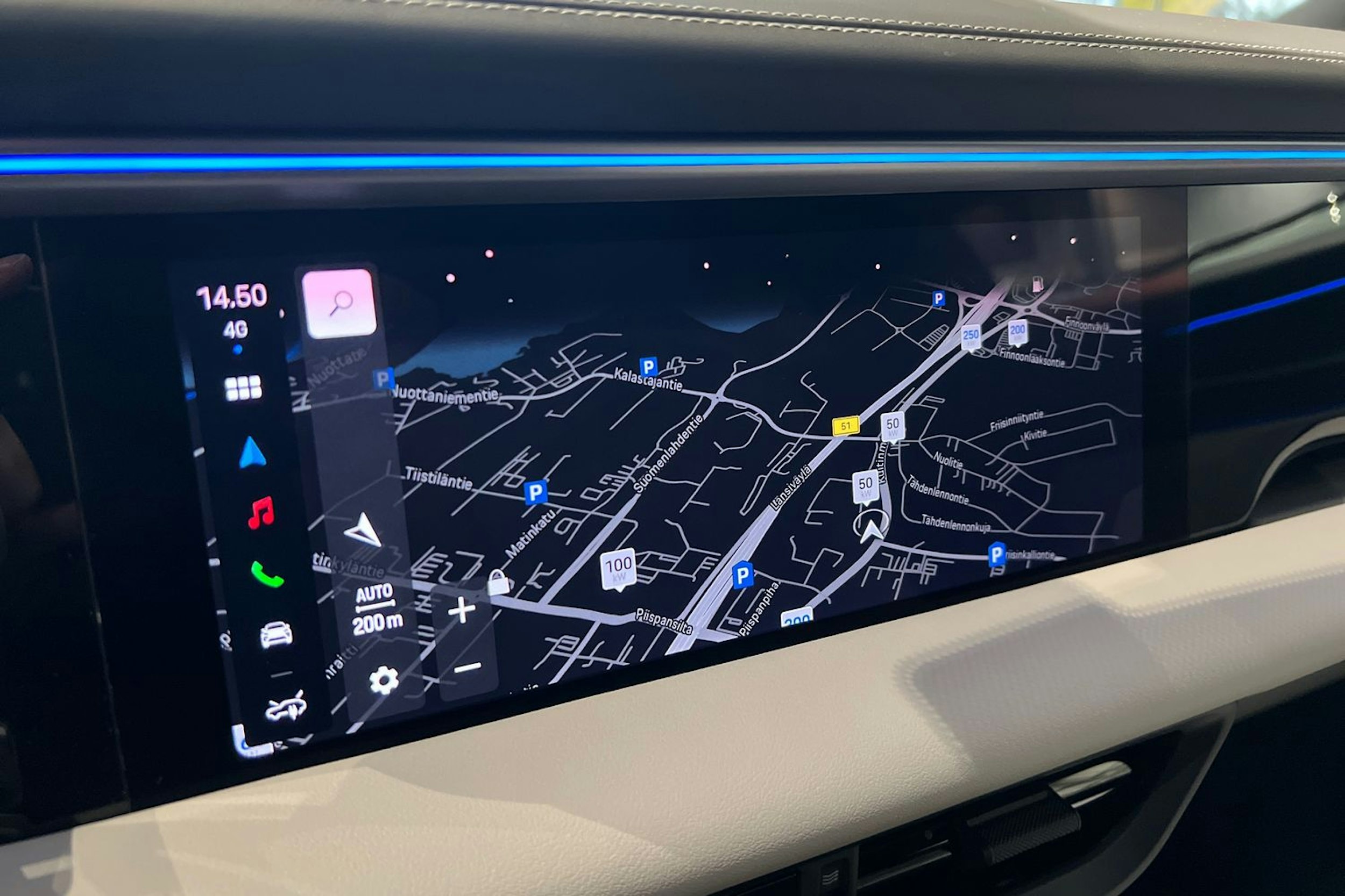 vihreä Porsche Macan 2025 kuva 21.
