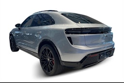 harmaa Porsche Macan 2025 kuva 2.