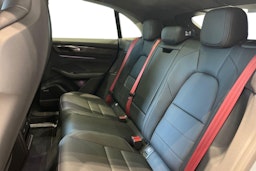 harmaa Porsche Macan 2025 kuva 8.