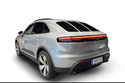 harmaa Porsche Macan 2025 kuva 2.