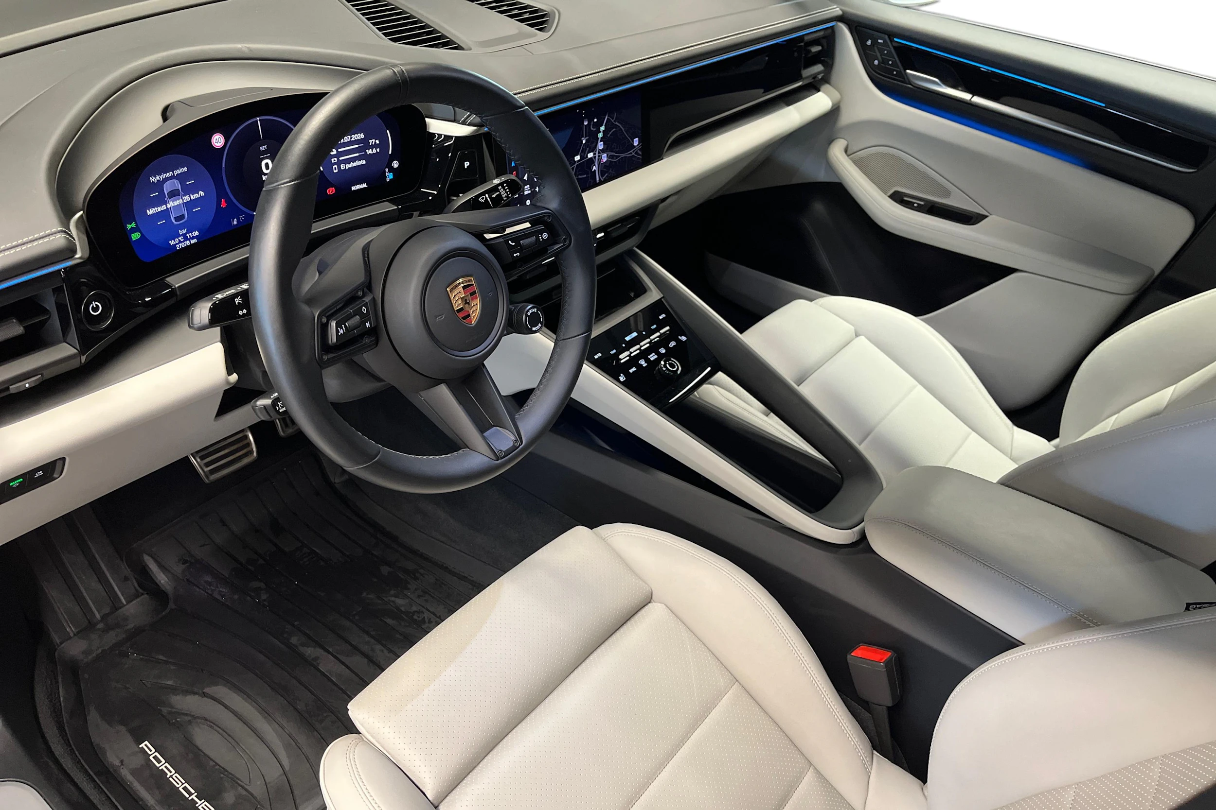 harmaa Porsche Macan 2025 kuva 6.