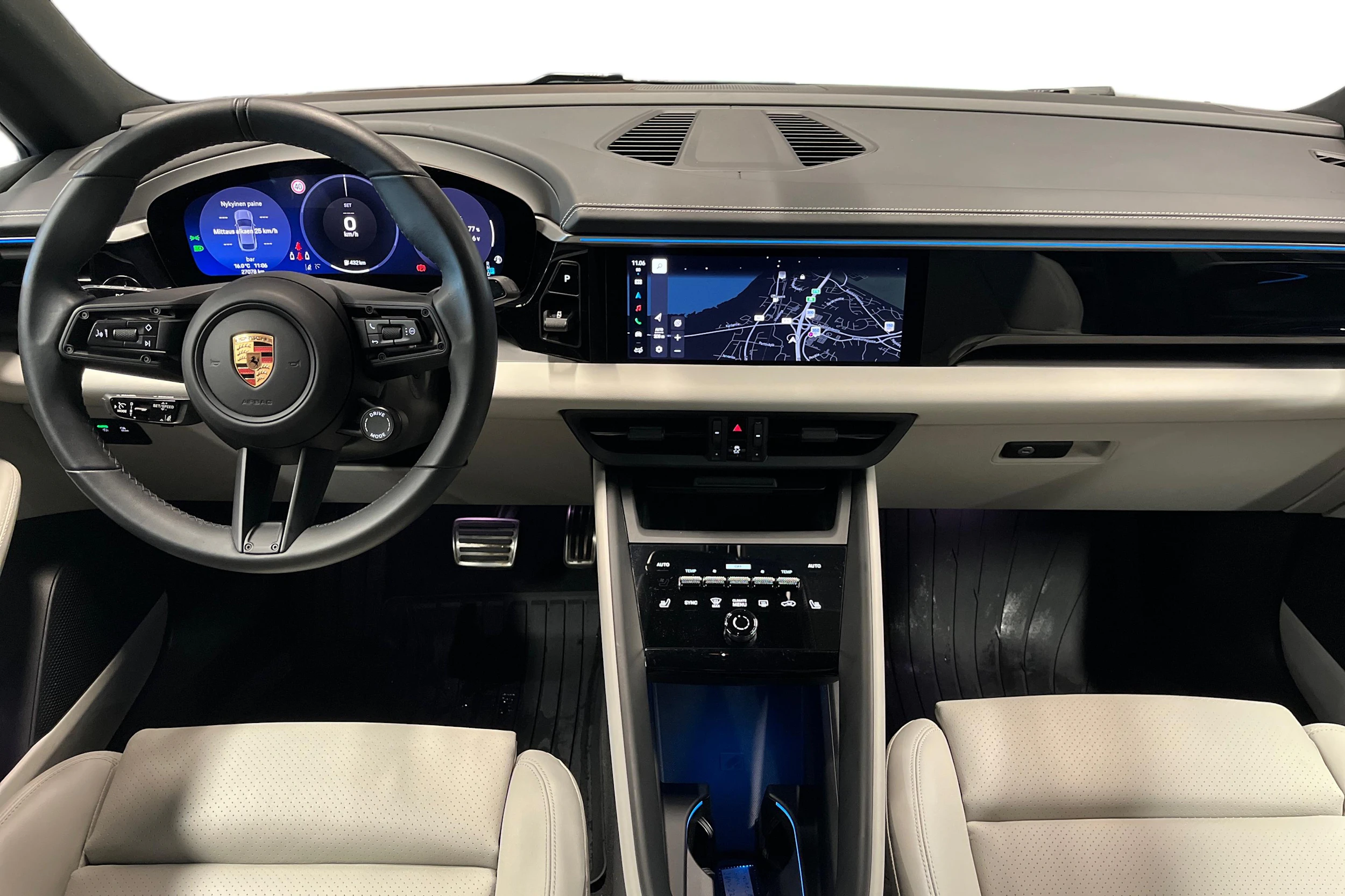 harmaa Porsche Macan 2025 kuva 7.