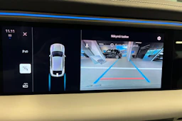 harmaa Porsche Macan 2025 kuva 19.