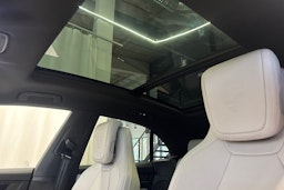 harmaa Porsche Macan 2025 kuva 15.