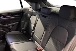 harmaa Porsche Macan 2025 kuva 8.