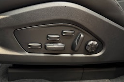 musta Porsche Macan 2025 kuva 10.