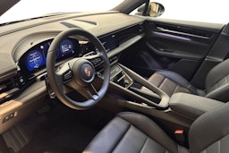 harmaa Porsche Macan 2025 kuva 6.