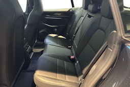 harmaa Porsche Macan 2025 kuva 8.