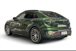 vihreä Porsche Macan 2025 kuva 2.