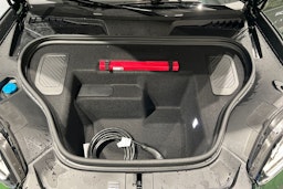 vihreä Porsche Macan 2025 kuva 19.