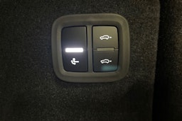 sininen Porsche Macan 2025 kuva 21.