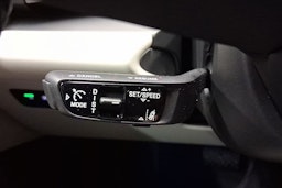 vihreä Porsche Macan 2025 kuva 14.