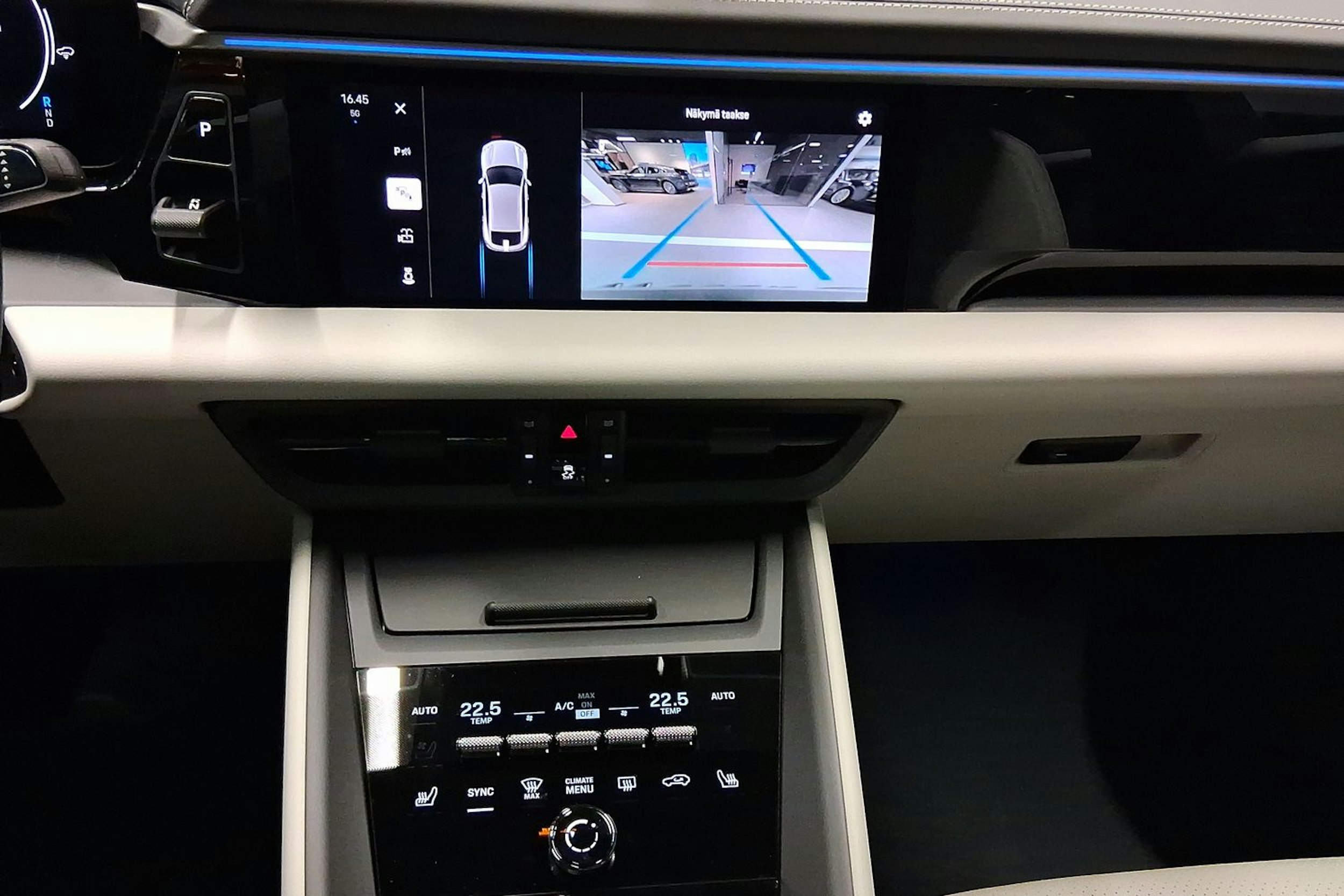 vihreä Porsche Macan 2025 kuva 15.