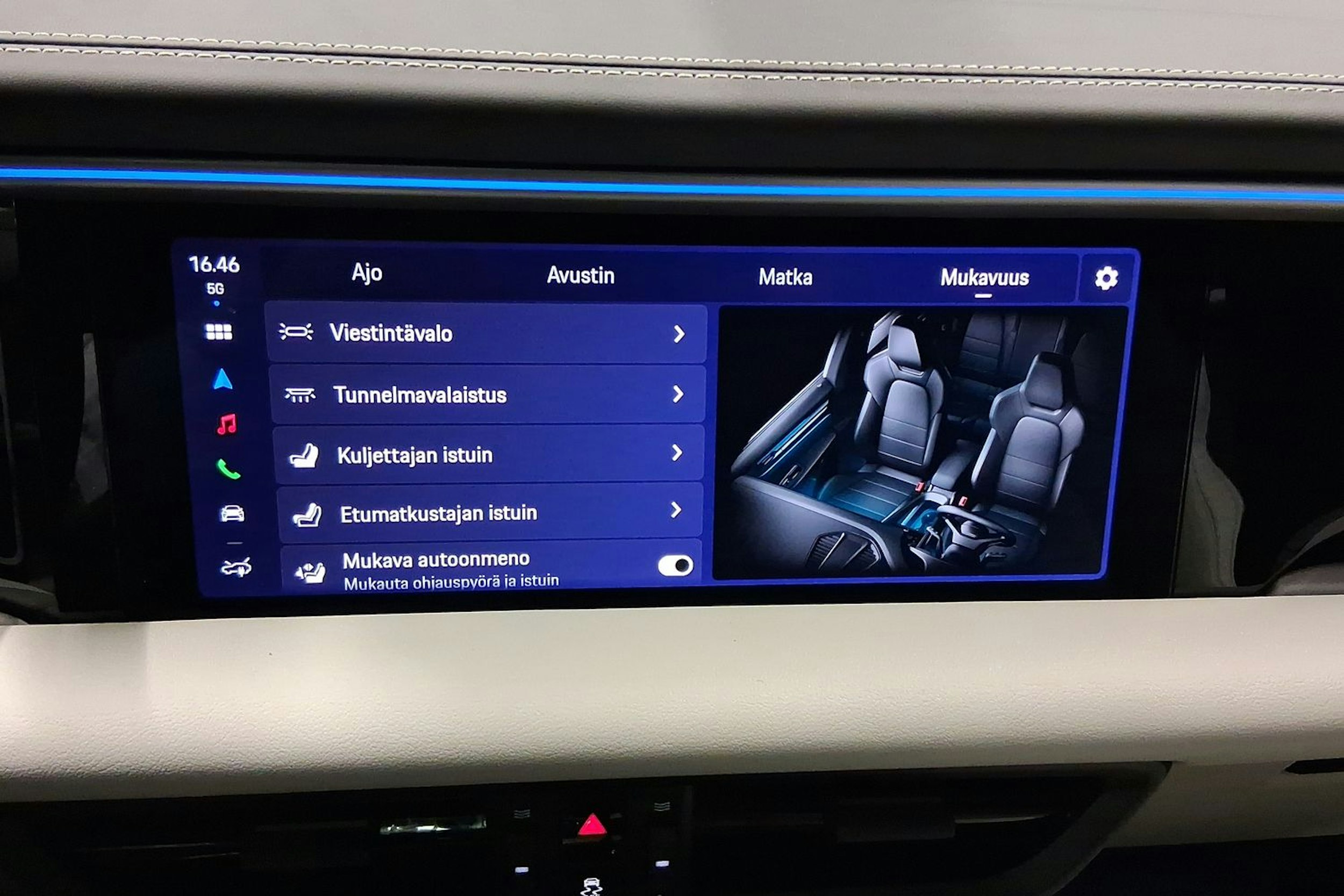 vihreä Porsche Macan 2025 kuva 18.