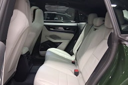 vihreä Porsche Macan 2025 kuva 20.