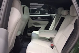 vihreä Porsche Macan 2025 kuva 21.