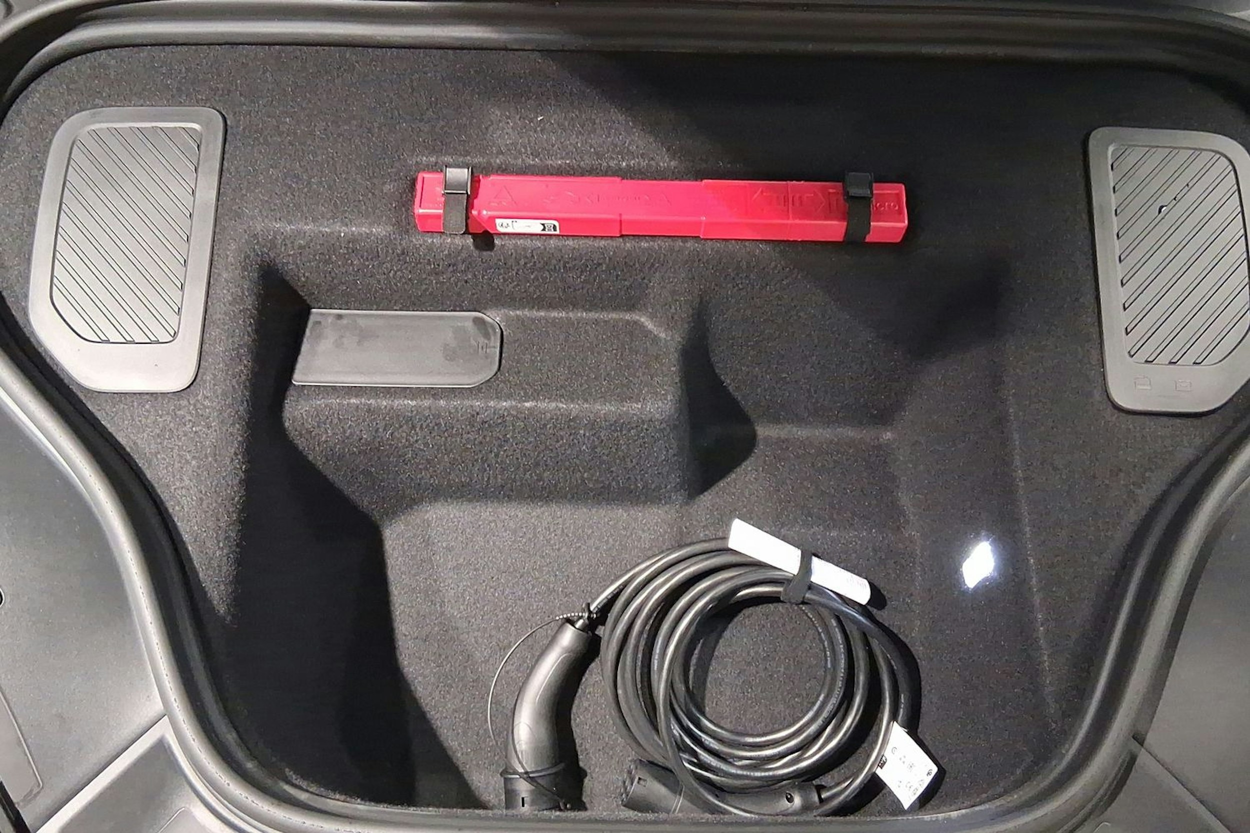 vihreä Porsche Macan 2025 kuva 25.