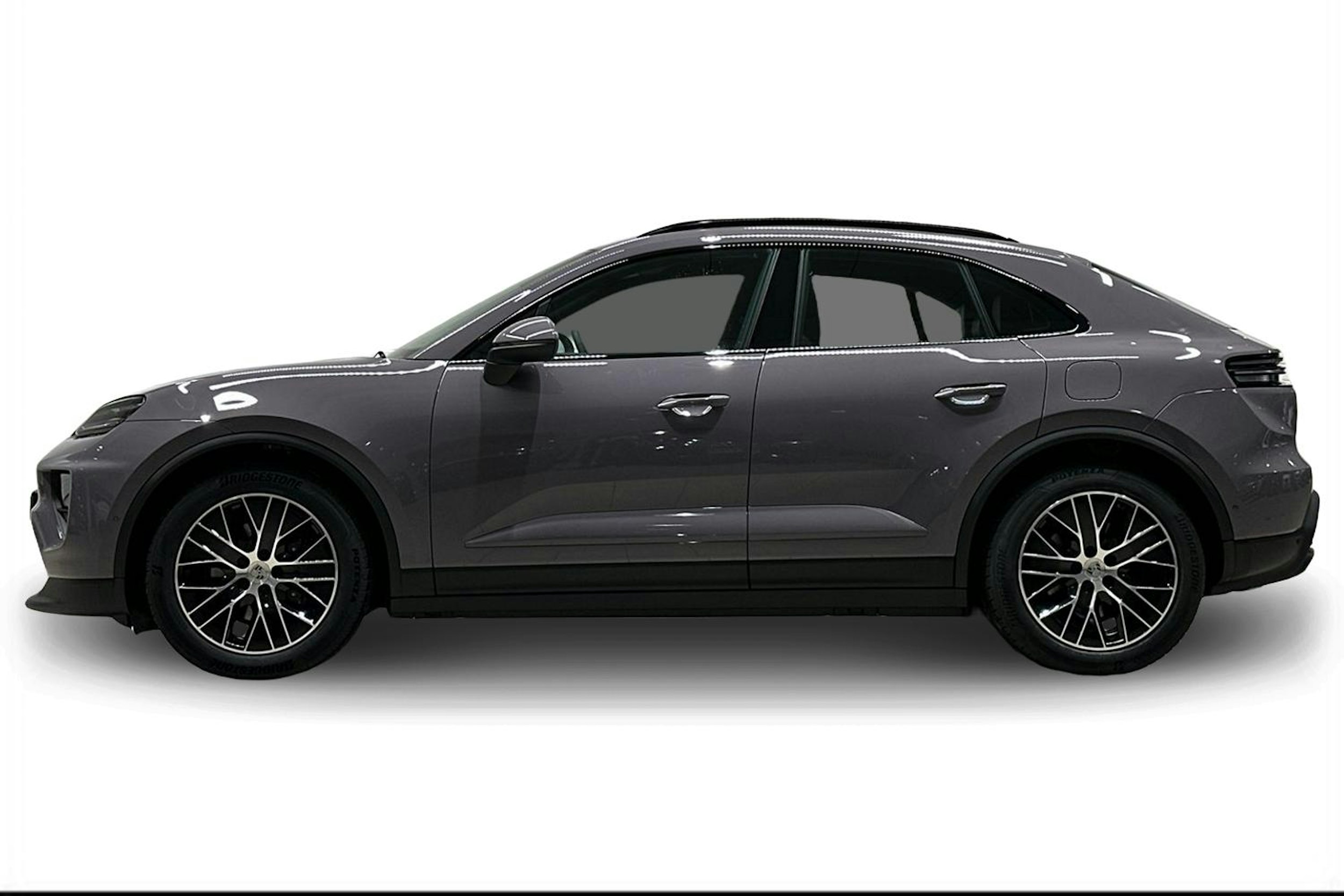 violetti Porsche Macan 2025 kuva 5.