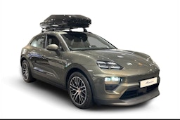 vihreä Porsche Macan 2025 kuva 1.