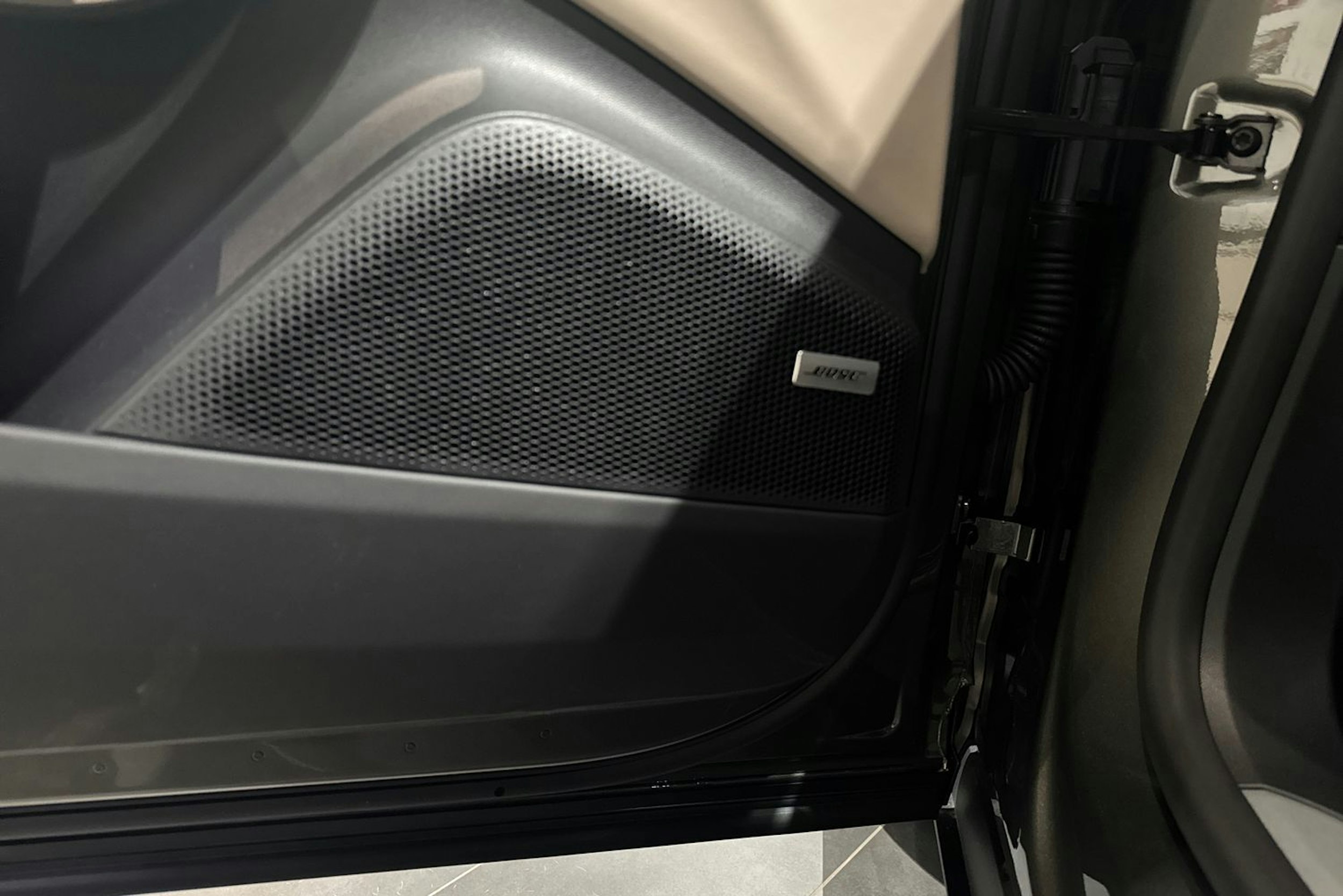 vihreä Porsche Macan 2025 kuva 12.