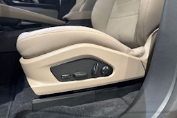 vihreä Porsche Macan 2025 kuva 13.