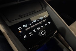 vihreä Porsche Macan 2025 kuva 16.