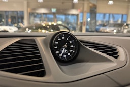 vihreä Porsche Macan 2025 kuva 17.