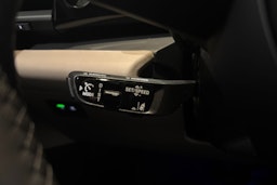 vihreä Porsche Macan 2025 kuva 19.