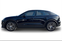 met. musta Porsche Macan 2025 kuva 5.
