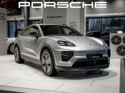 Harmaa Porsche Macan 2025 kuva 1.