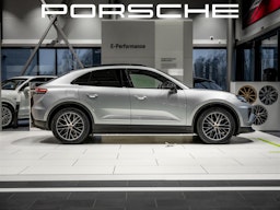 Harmaa Porsche Macan 2025 kuva 5.