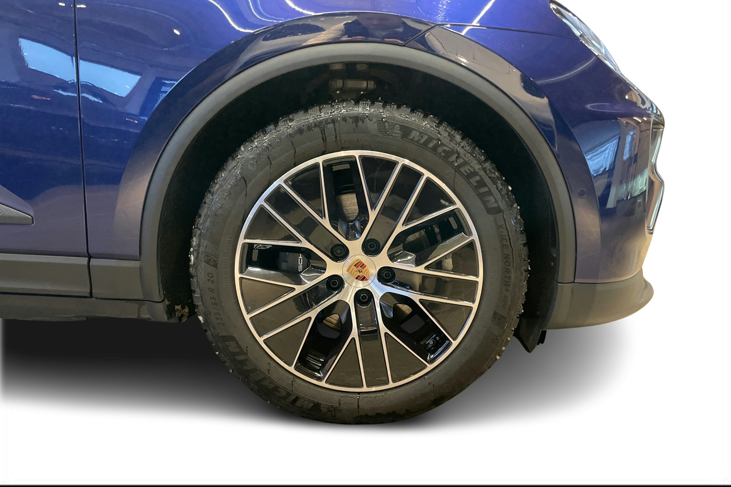 sininen Porsche Macan 2025 kuva 9.