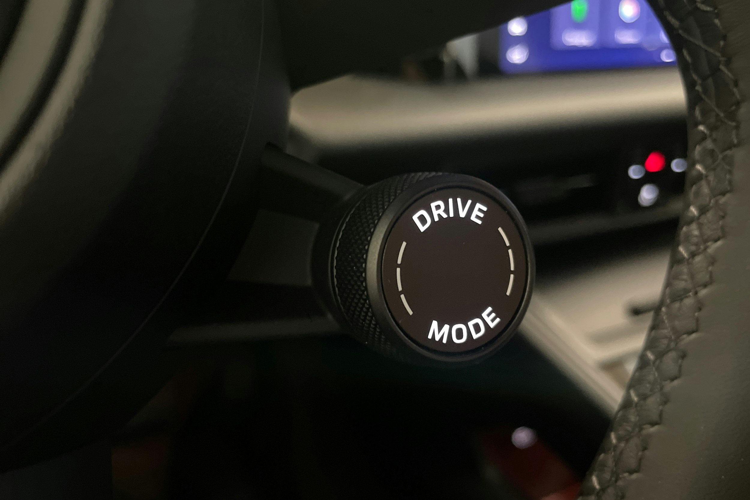 sininen Porsche Macan 2025 kuva 15.