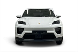 valkoinen Porsche Macan 2025 kuva 4.