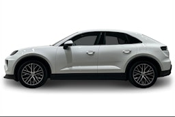valkoinen Porsche Macan 2025 kuva 5.