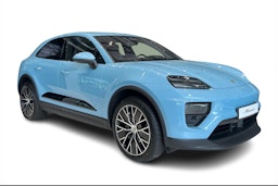 met. sininen Porsche Macan 2025 kuva 1.