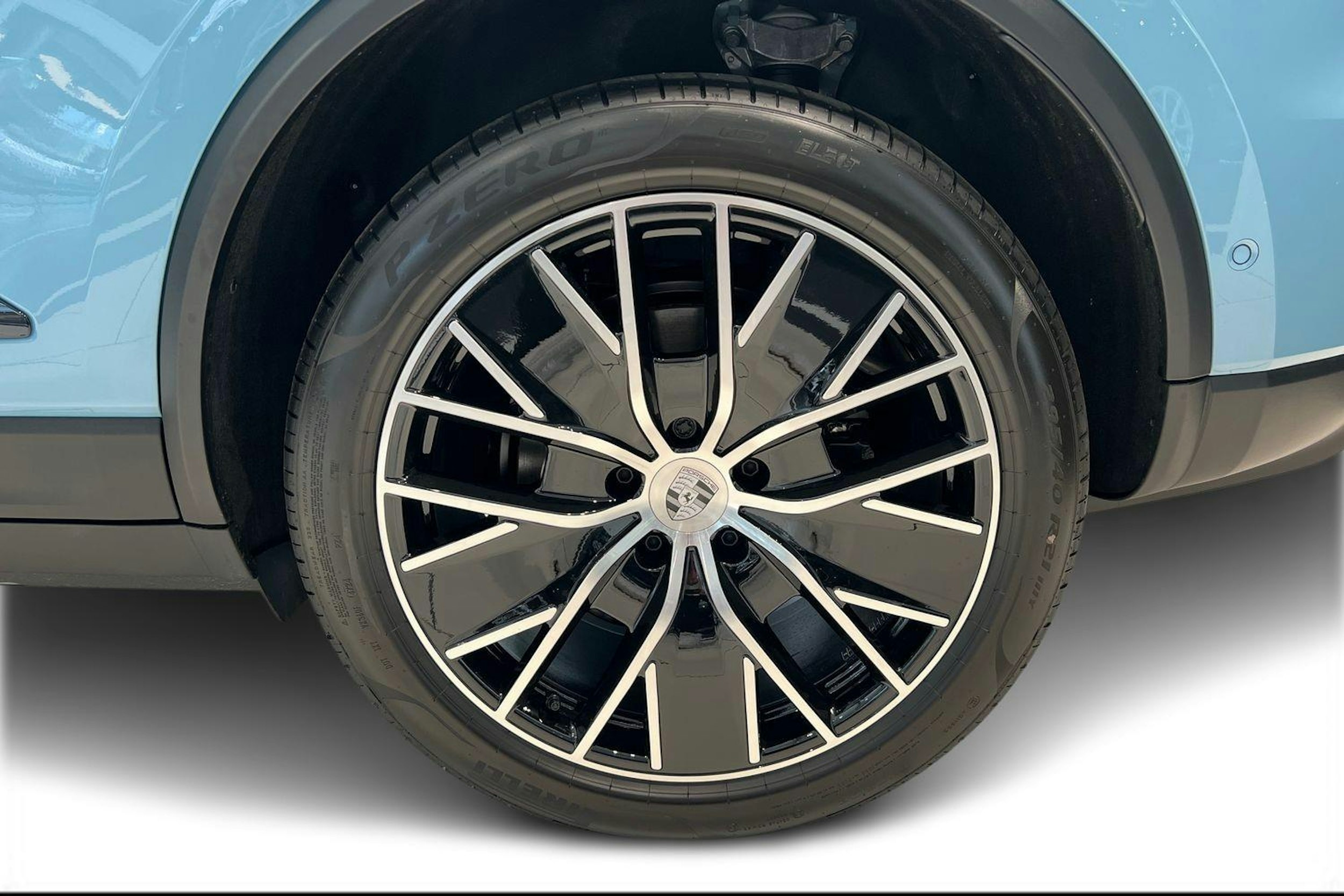 met. sininen Porsche Macan 2025 kuva 9.