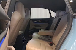 met. sininen Porsche Macan 2025 kuva 20.