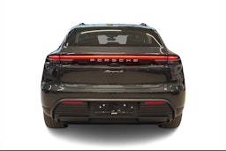 harmaa Porsche Macan 2025 kuva 3.