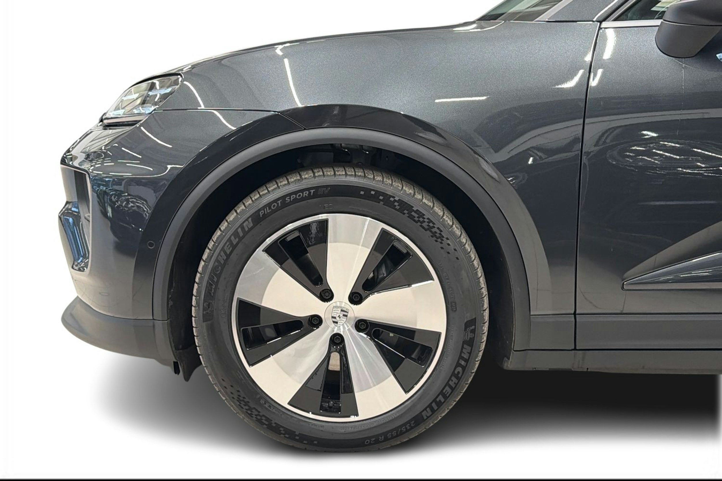 harmaa Porsche Macan 2025 kuva 8.