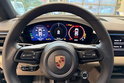 harmaa Porsche Macan 2025 kuva 9.