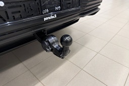 harmaa Porsche Macan 2025 kuva 17.