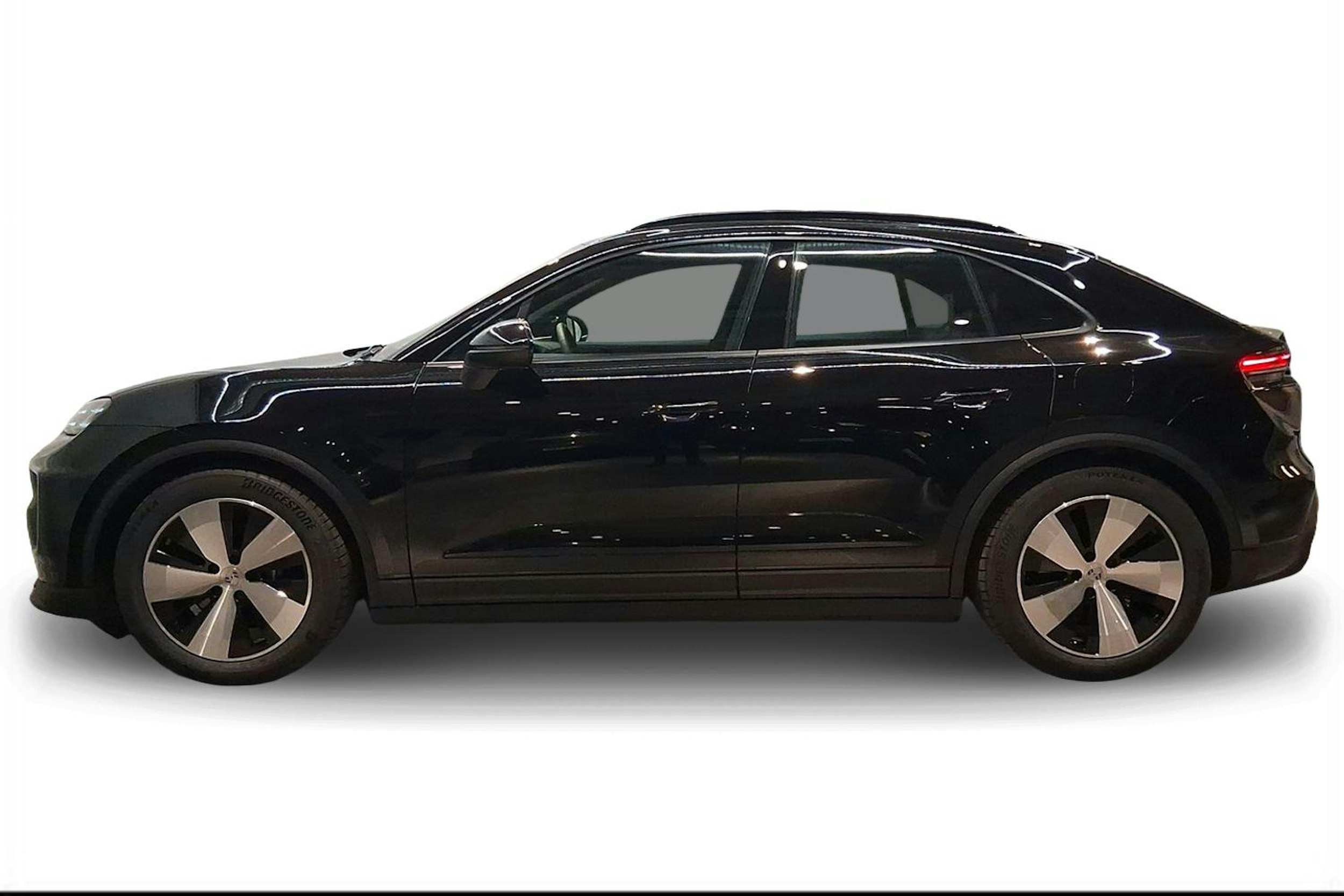 musta Porsche Macan 2025 kuva 5.