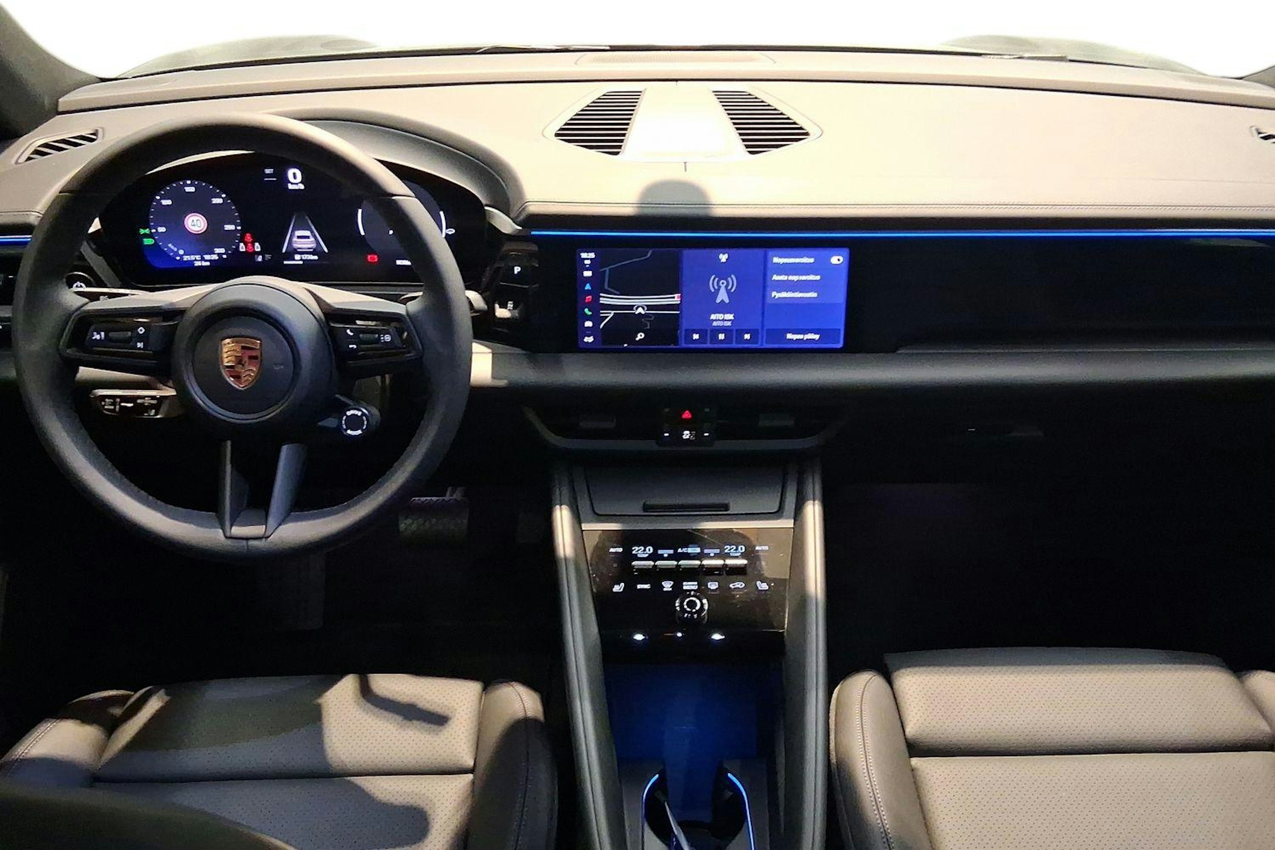 musta Porsche Macan 2025 kuva 7.