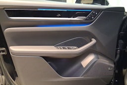 musta Porsche Macan 2025 kuva 10.