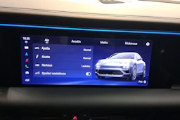 musta Porsche Macan 2025 kuva 16.