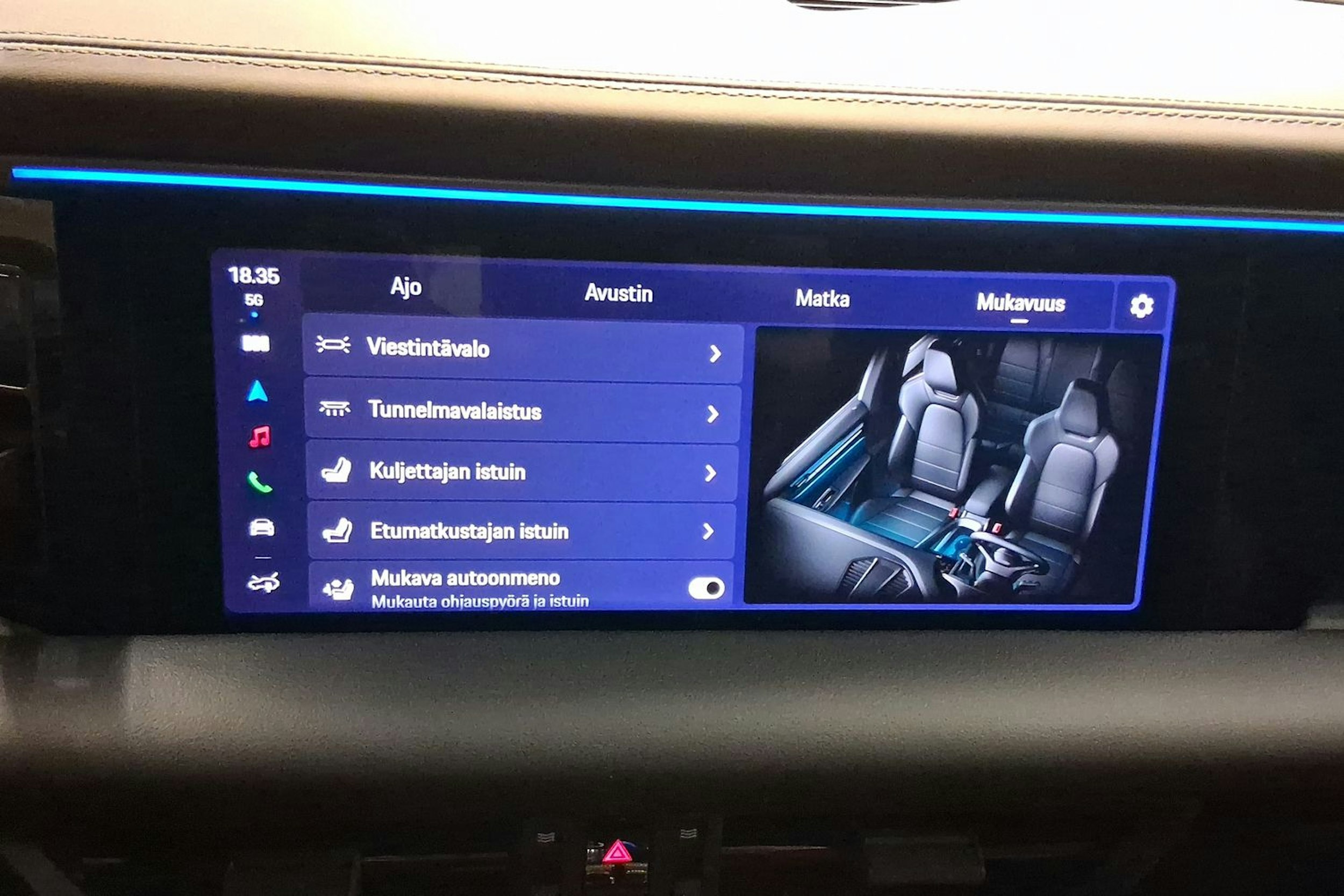 musta Porsche Macan 2025 kuva 17.