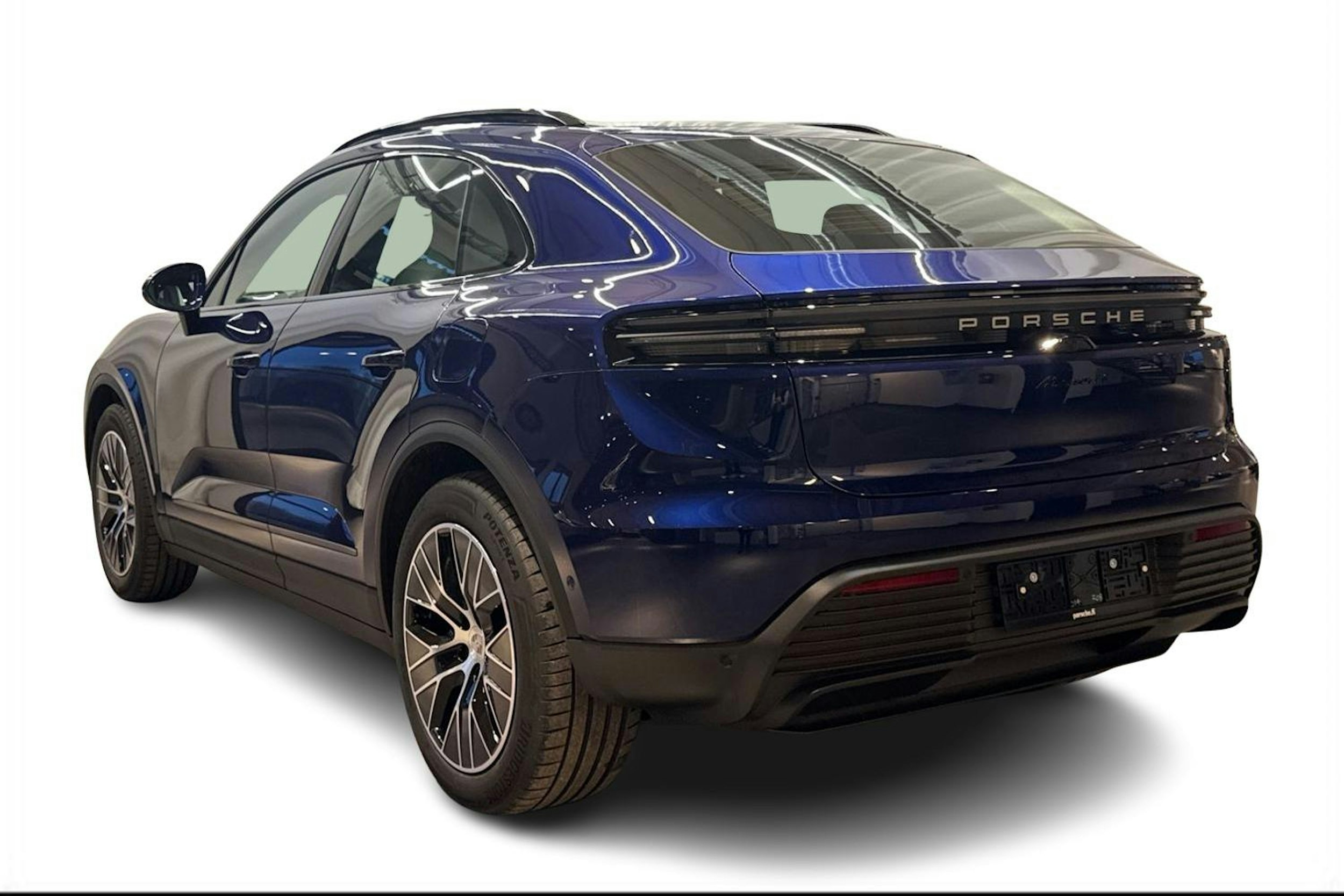 sininen Porsche Macan 2025 kuva 2.