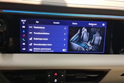 sininen Porsche Macan 2025 kuva 17.